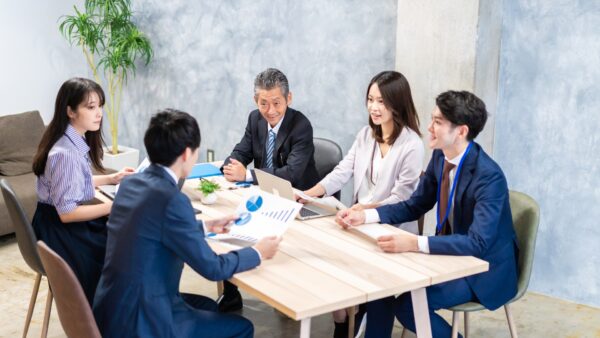 コンサルタント志望者必見！定量と定性の調査スキルで差をつける成功戦略
